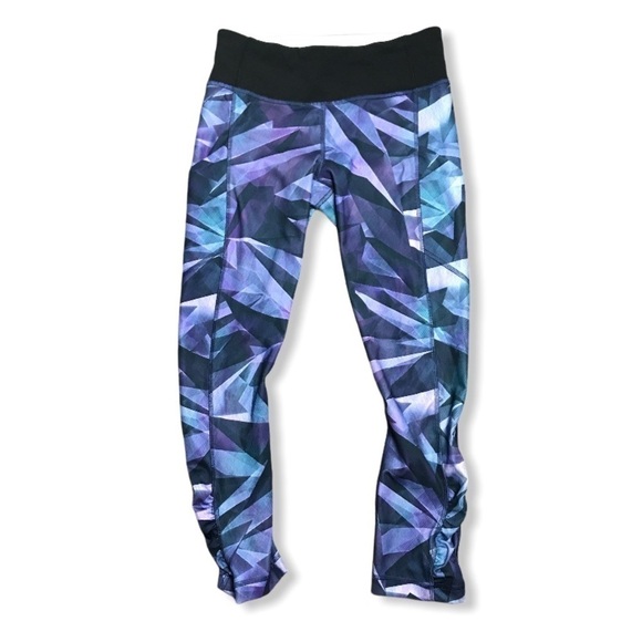 Lululemon Speed Crop Pretty Prism Multi / Black - Picture 1 of 6